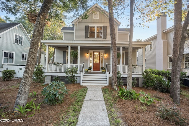 view of front of property featuring covered porch