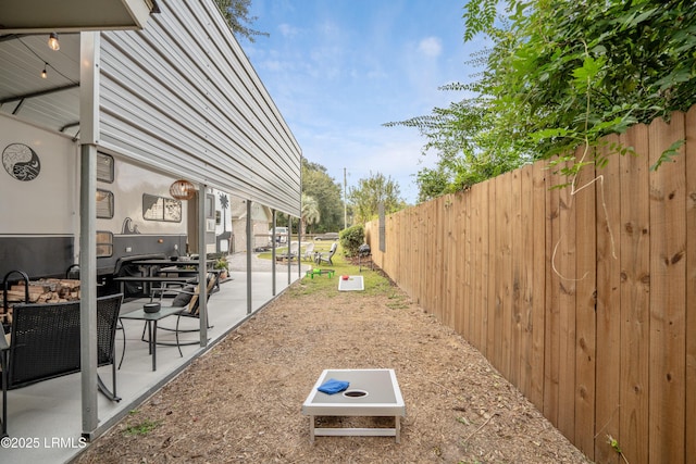 view of yard featuring a patio