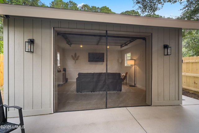 exterior space featuring an outbuilding