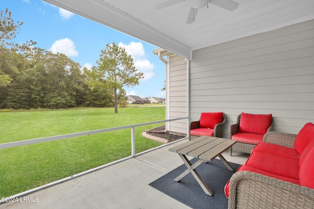 exterior space featuring ceiling fan