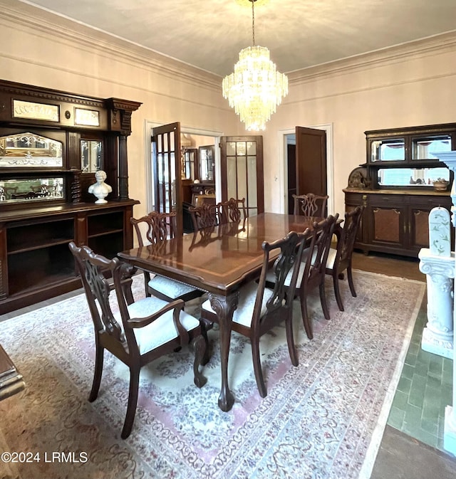 901 7th St W, Fairfax, SC 29827 - dining area featuring ornamental molding and an inviting chandelier