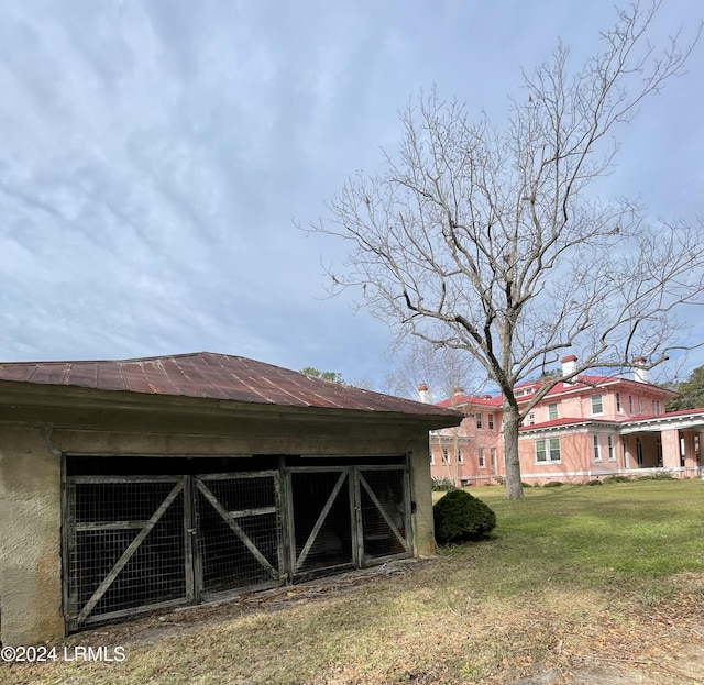 901 7th St W, Fairfax, SC 29827 - view of outdoor structure with a yard