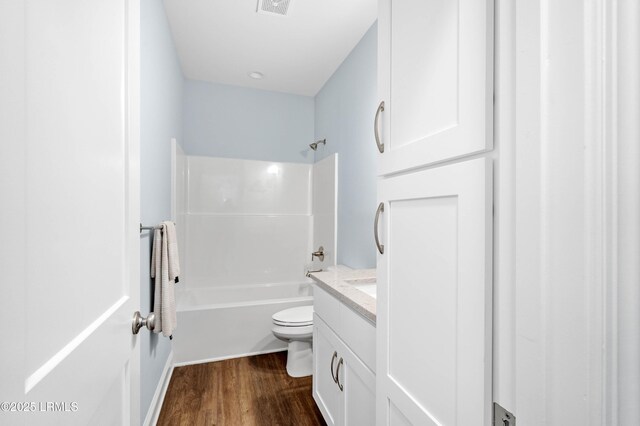 95 Salkehatchie Rd, Yemassee, SC 29945 - full bathroom featuring wood finished floors, shower / bath combination, toilet, and vanity