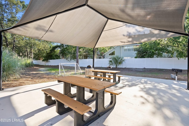 52 Lake Linden Ln Unit 52, Bluffton, SC 29910 - view of patio featuring outdoor dining space