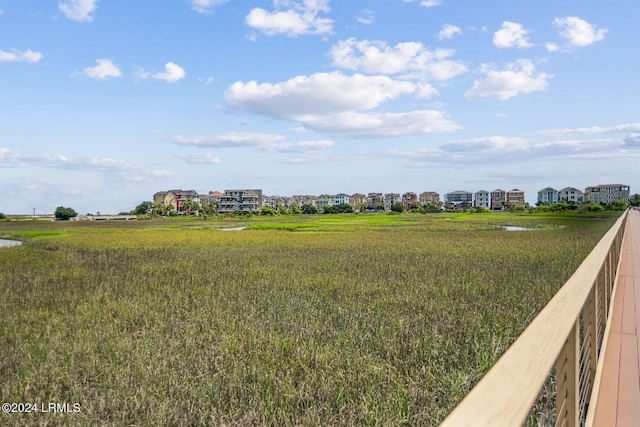 view of yard featuring a water view