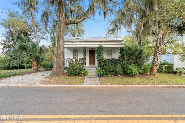 view of front of home featuring covered porch