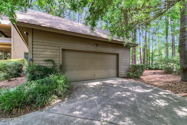 1 Royal James Dr, Hilton Head Island, SC 29926 - garage with driveway