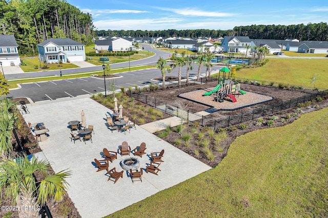 birds eye view of property featuring a residential view