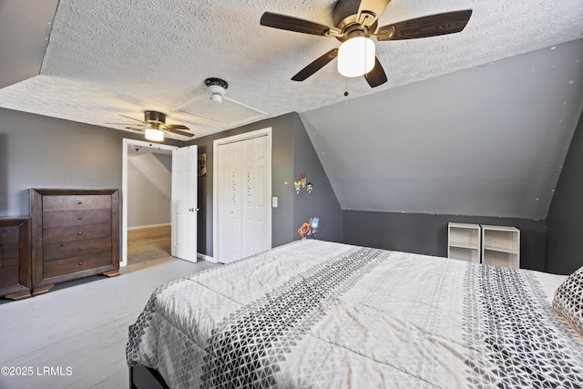 18 Lake View Ct, Bluffton, SC 29910 - bedroom with a textured ceiling, a closet, a ceiling fan, and vaulted ceiling