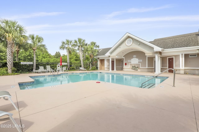 4924 Bluffton Pkwy Unit 18-202, Bluffton, SC 29910 - community pool featuring a patio area
