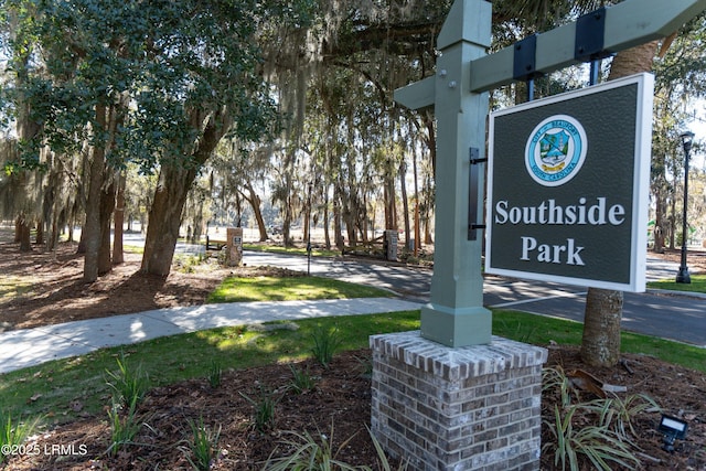 2718 Waddell Rd, Beaufort, SC 29902 - exterior space