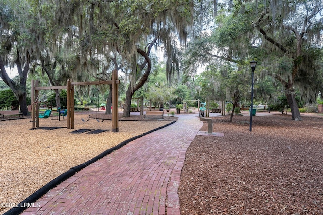1203 Laudonniere St, Beaufort, SC 29902 - surrounding community
