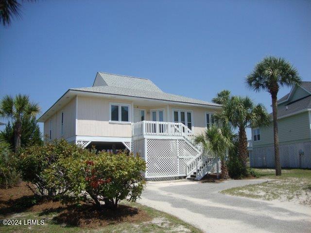 view of front of home with a porch