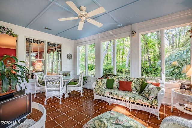 sunroom / solarium with ceiling fan