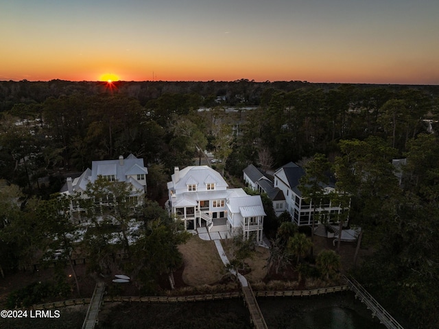 view of aerial view at dusk