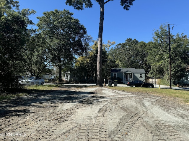 Listing photo 2 for 503 Water St, Beaufort SC 29902