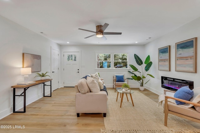 3001 N St, Beaufort, SC 29902 - living room with ceiling fan, light wood-style flooring, baseboards, and recessed lighting