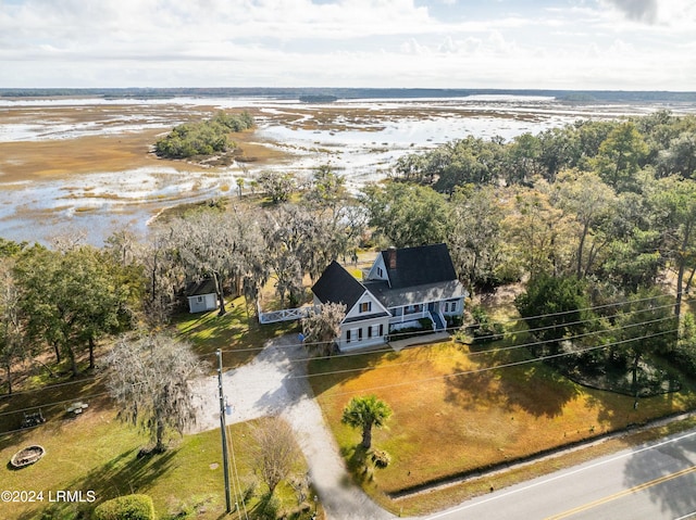 bird's eye view with a water view