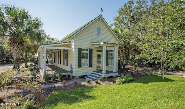 105 Bartram Dr, Beaufort, SC 29902 - view of front of home featuring a front yard and ceiling fan