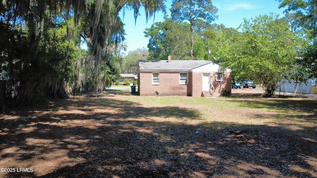 view of yard featuring entry steps
