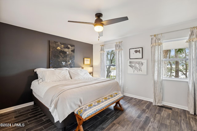 bedroom with ceiling fan