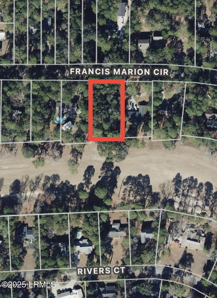 21 Francis Marion Cir, Beaufort, SC 29907