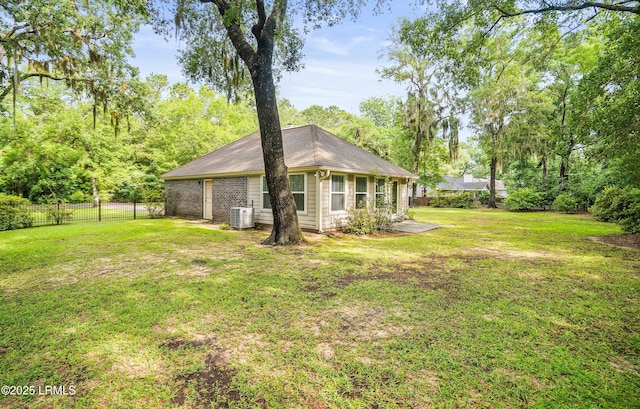 28 Walnut Hill St, Beaufort, SC 29907 - view of home's exterior with central AC