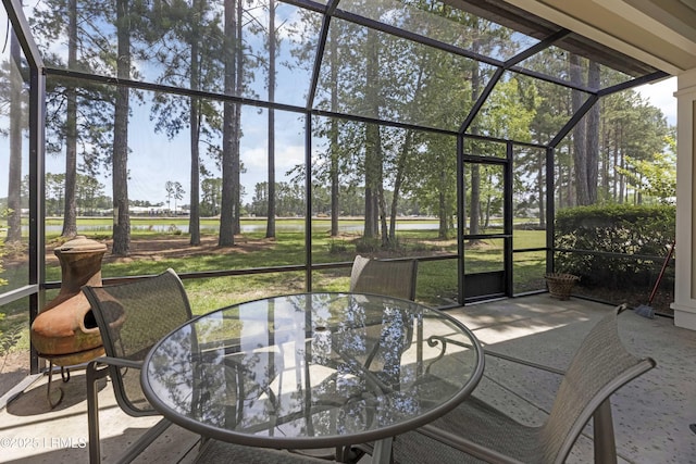 510 Dogwood Ln, Hardeeville, SC 29927 - sunroom with outdoor dining space