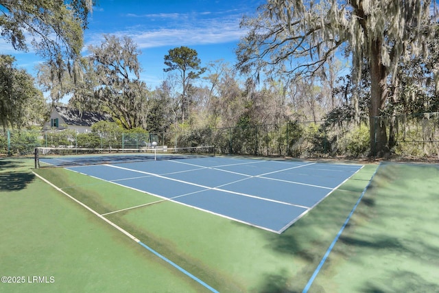 89 Bostick Cir, Beaufort, SC 29902 - view of tennis court with fence and community basketball court