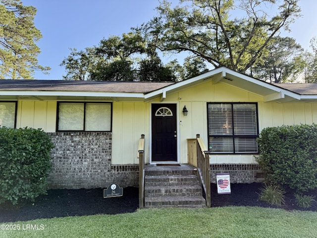 26 Mallard St, Ridgeland, SC 29936 - view of front of home with crawl space