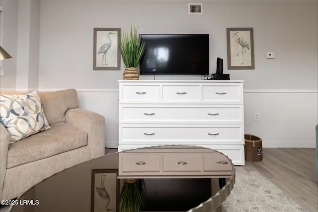 663 William Hilton Pkwy Unit 442, Hilton Head Island, SC 29928 - living area featuring light wood-style floors and baseboards