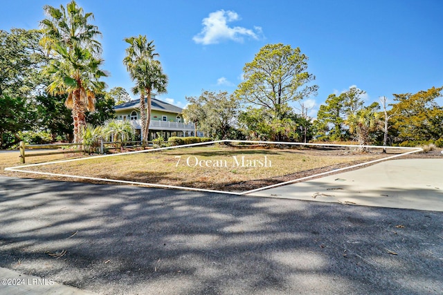 Listing photo 3 for 7 Ocean Marsh Ln, Harbor Island SC 29920