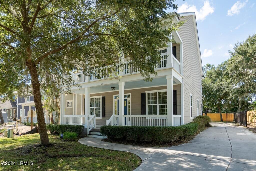 view of front facade with a porch