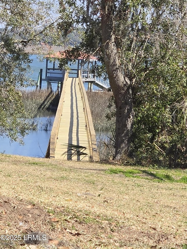 Listing photo 3 for 24 Wrights Point Cir, Beaufort SC 29902