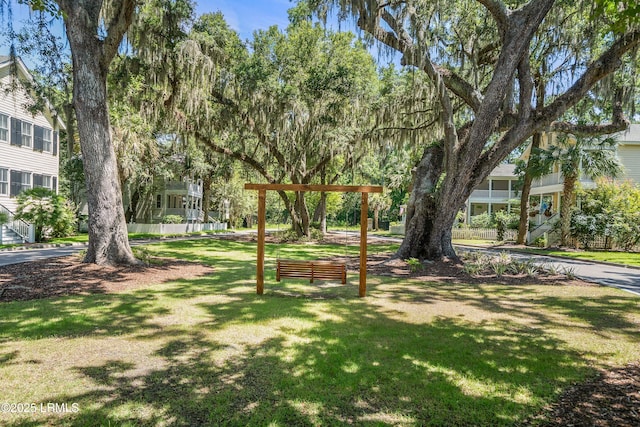 8 Battery Point Ln, Beaufort, SC 29902 - view of property's community with a yard