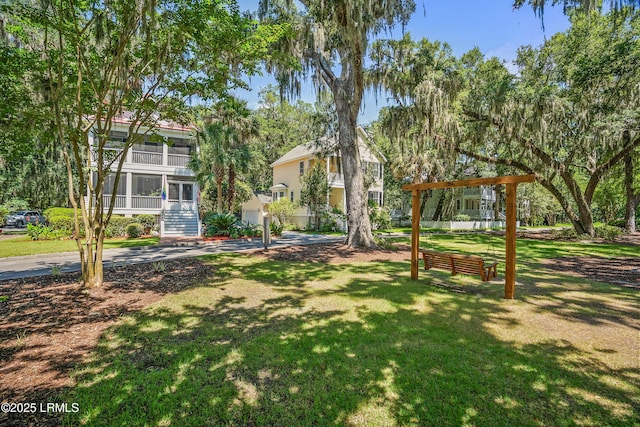 8 Battery Point Ln, Beaufort, SC 29902 - view of community with a lawn