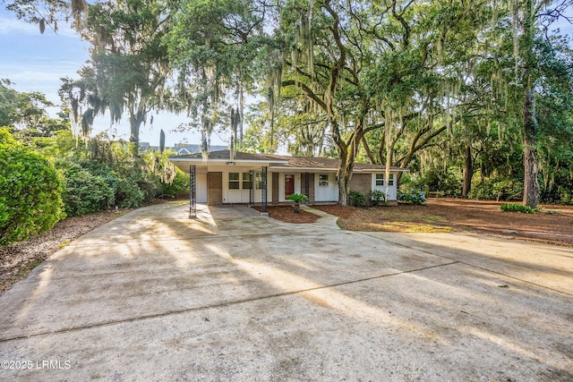 1711 Narcissus Ln, Beaufort, SC 29902 - photo 1