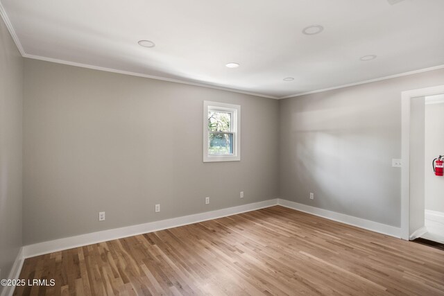 67 Sams Point Rd, Beaufort, SC 29907 - unfurnished room with baseboards, crown molding, wood finished floors, and recessed lighting