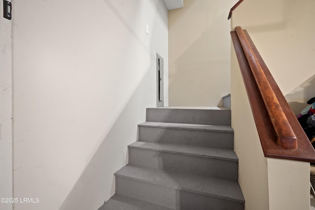 33 Little Pine Ct, Bluffton, SC 29910 - view of stairway
