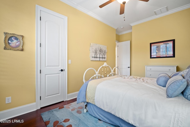 33 Little Pine Ct, Bluffton, SC 29910 - bedroom with dark wood-style floors, visible vents, crown molding, baseboards, and ceiling fan