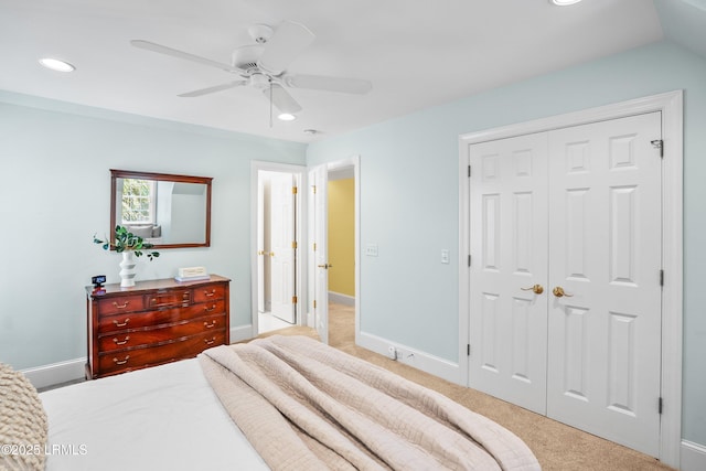 bedroom with recessed lighting, baseboards, carpet floors, a ceiling fan, and a closet