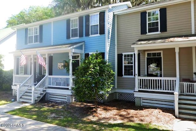 view of front of home featuring a porch