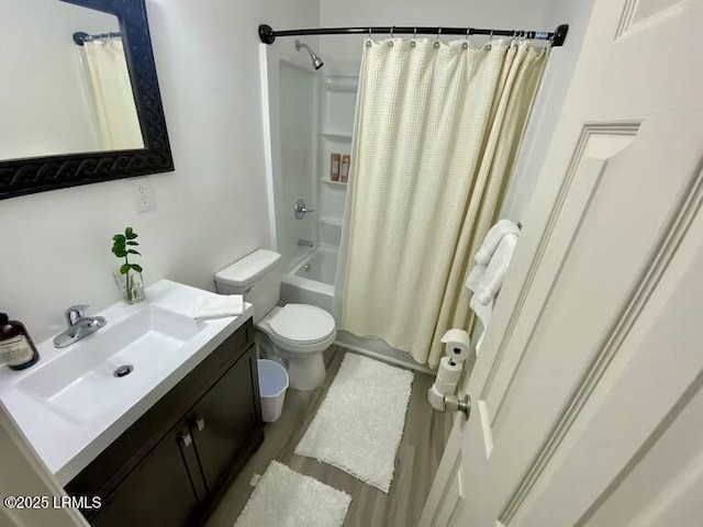 1712 Battery Park Dr, Port Royal, SC 29935 - full bathroom featuring vanity, shower / bath combo, toilet, and wood finished floors