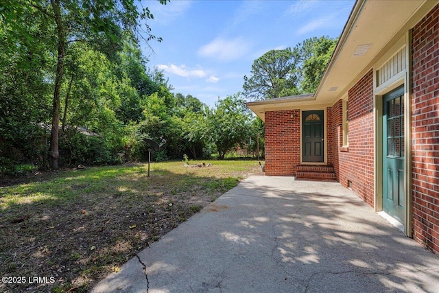 1803 Sixth St, Beaufort, SC 29902 - view of yard featuring entry steps and a patio area