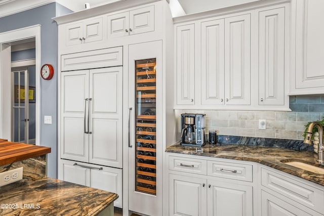 pantry featuring a sink