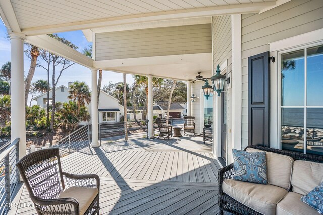 deck with a ceiling fan