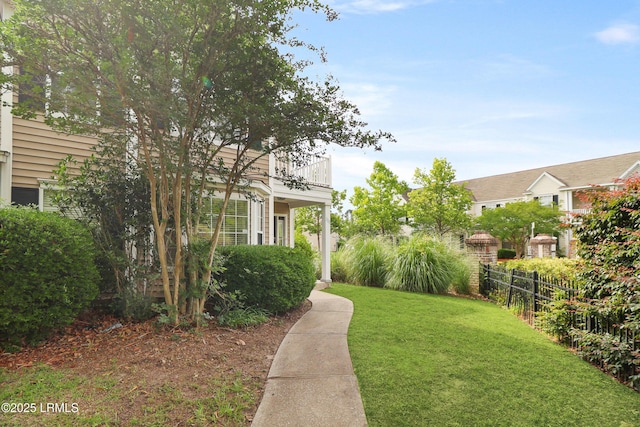 300 Campus Ln, Okatie, SC 29909 - view of yard featuring a balcony