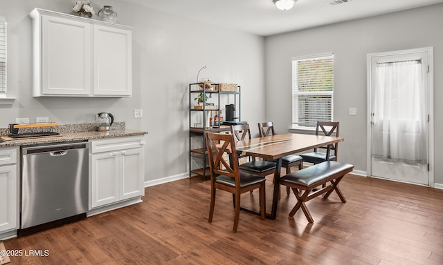 42 Pacolet Ln, Beaufort, SC 29906 - dining area featuring dark wood-style flooring, visible vents, and baseboards