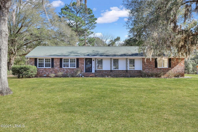 ranch-style house with a front lawn