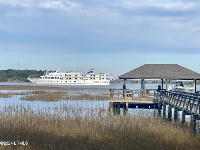 dock area featuring a water view